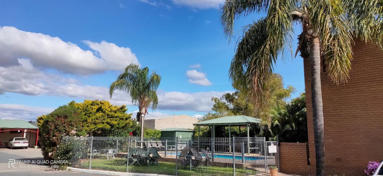Hume Inn Motel Albury Cbd Exterior photo